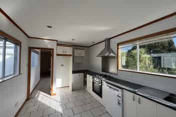 14A  Roseberry Ave, Birkenhead