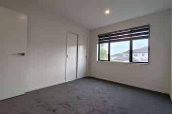 4/76 McLeod Road, Te Atatu South