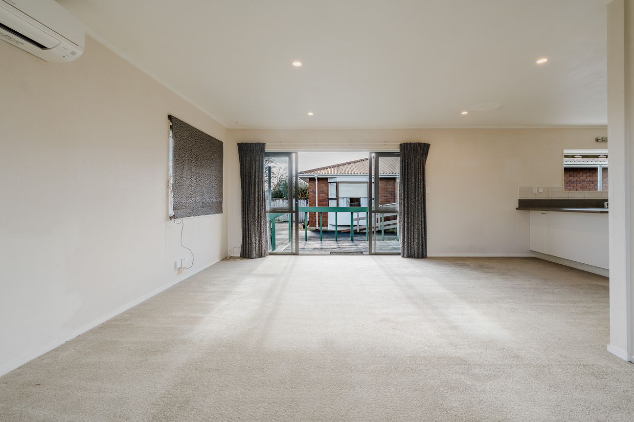 Low Maintenance Living, Walk to Town! - Altro