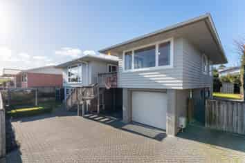 2/48 Ngamotu Road, Hilltop