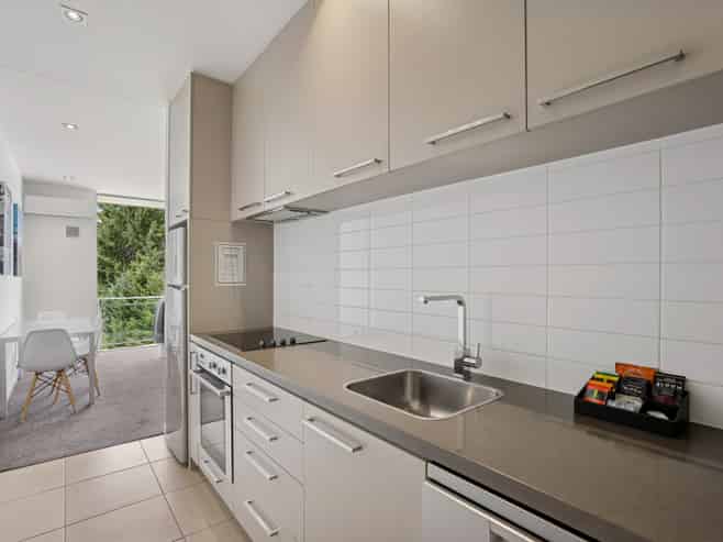 303/68 Thompson Street, Queenstown