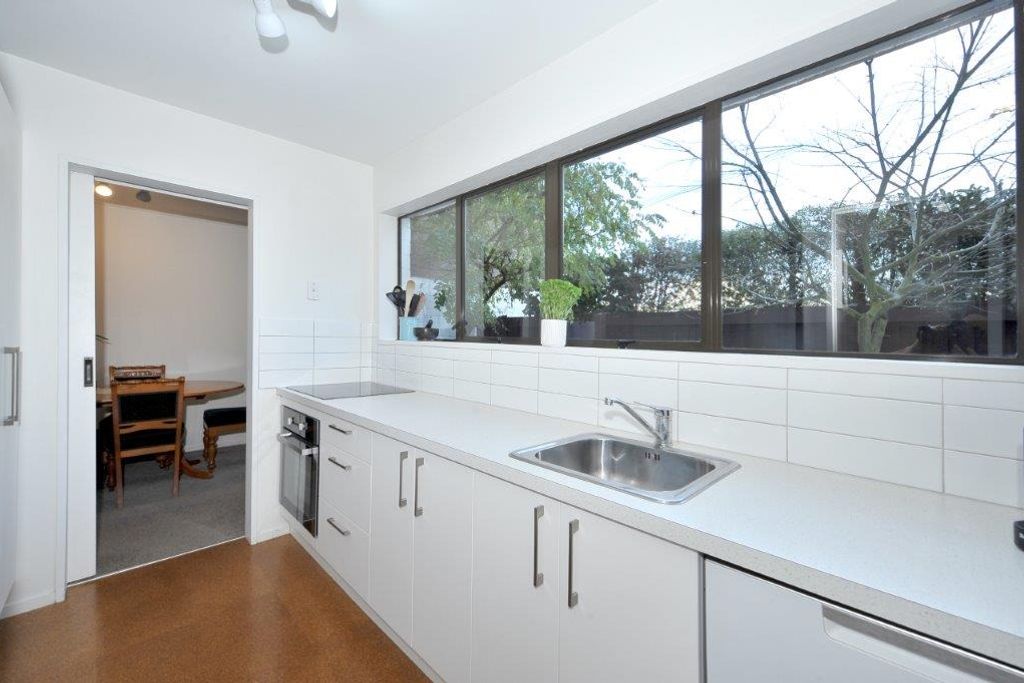 2 Bed Townhouse in Merivale with garage - Bild 6