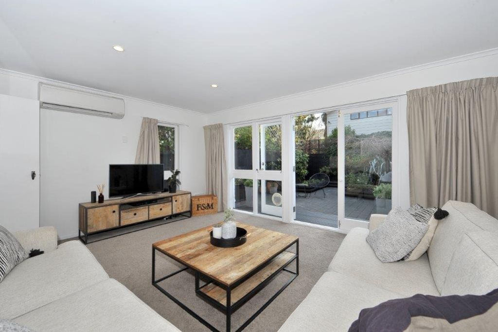 2 Bed Townhouse in Merivale with garage - Bild 3