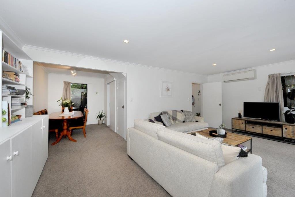 2 Bed Townhouse in Merivale with garage - Bild 5