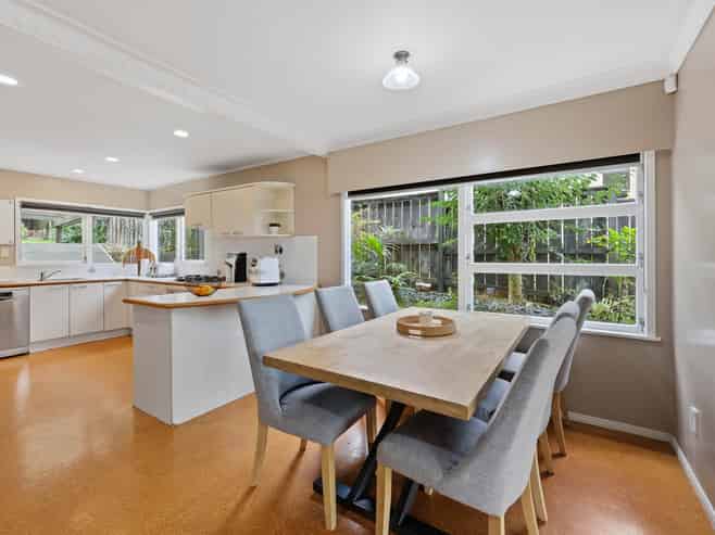 46 Gibbs Crescent, Red Hill