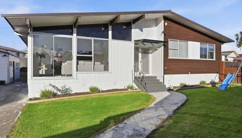 39 Thornlow Street, Glendene