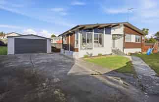 39 Thornlow Street, Glendene