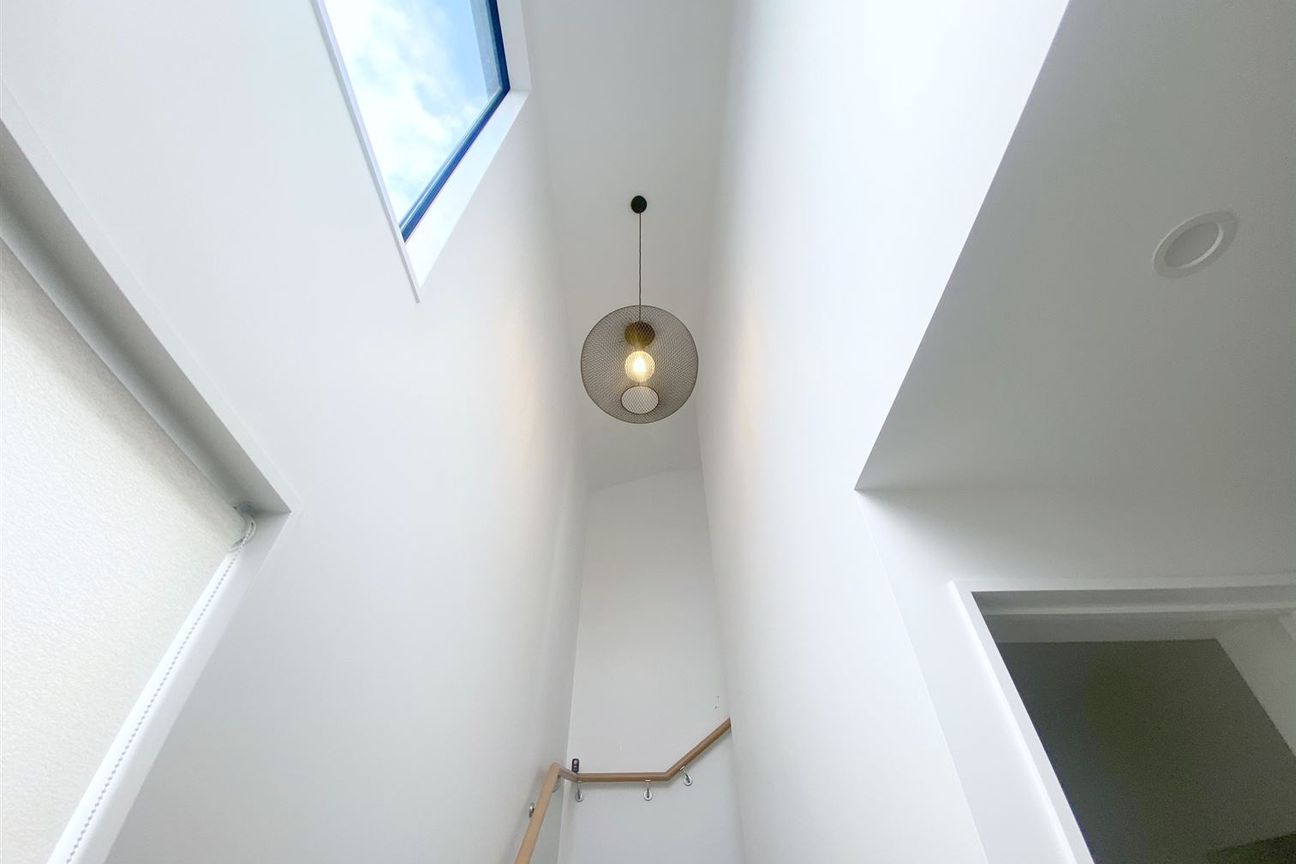 Modern Elegance on Meredith Street – další