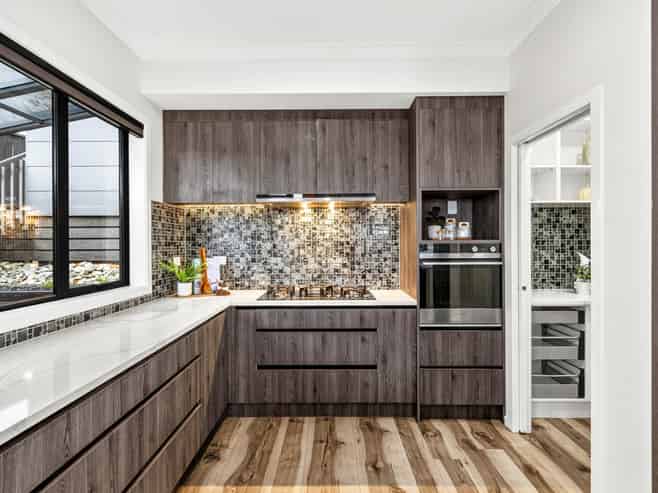 2 Dulverton Rise, Flagstaff
