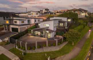 2 Dulverton Rise, Flagstaff