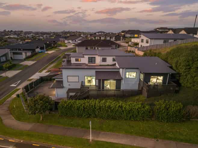2 Dulverton Rise, Flagstaff