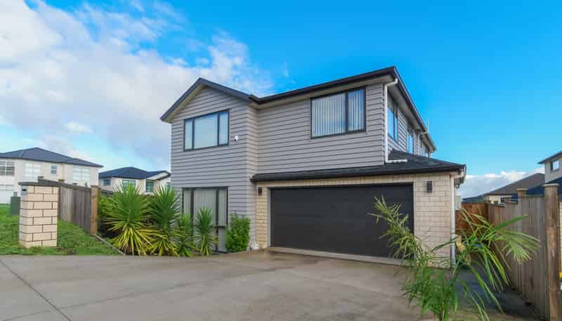 2 Azzurro Way, Flat Bush