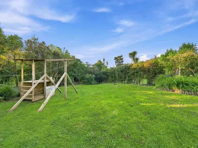 6 Tree Fern Trail, Campbells Bay