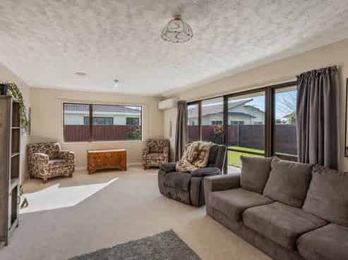 8 Warrimoo Street, Paraparaumu