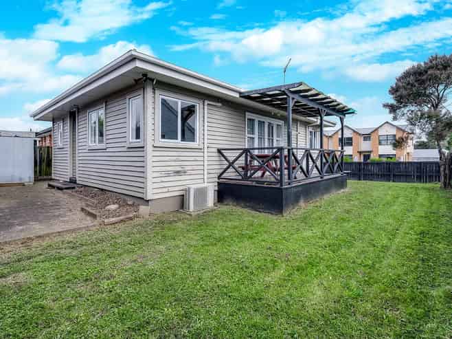 2 Dowding Street, Melville