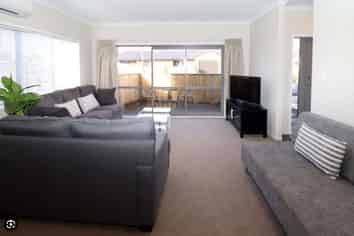 1/5 Jones Crescent, Melville