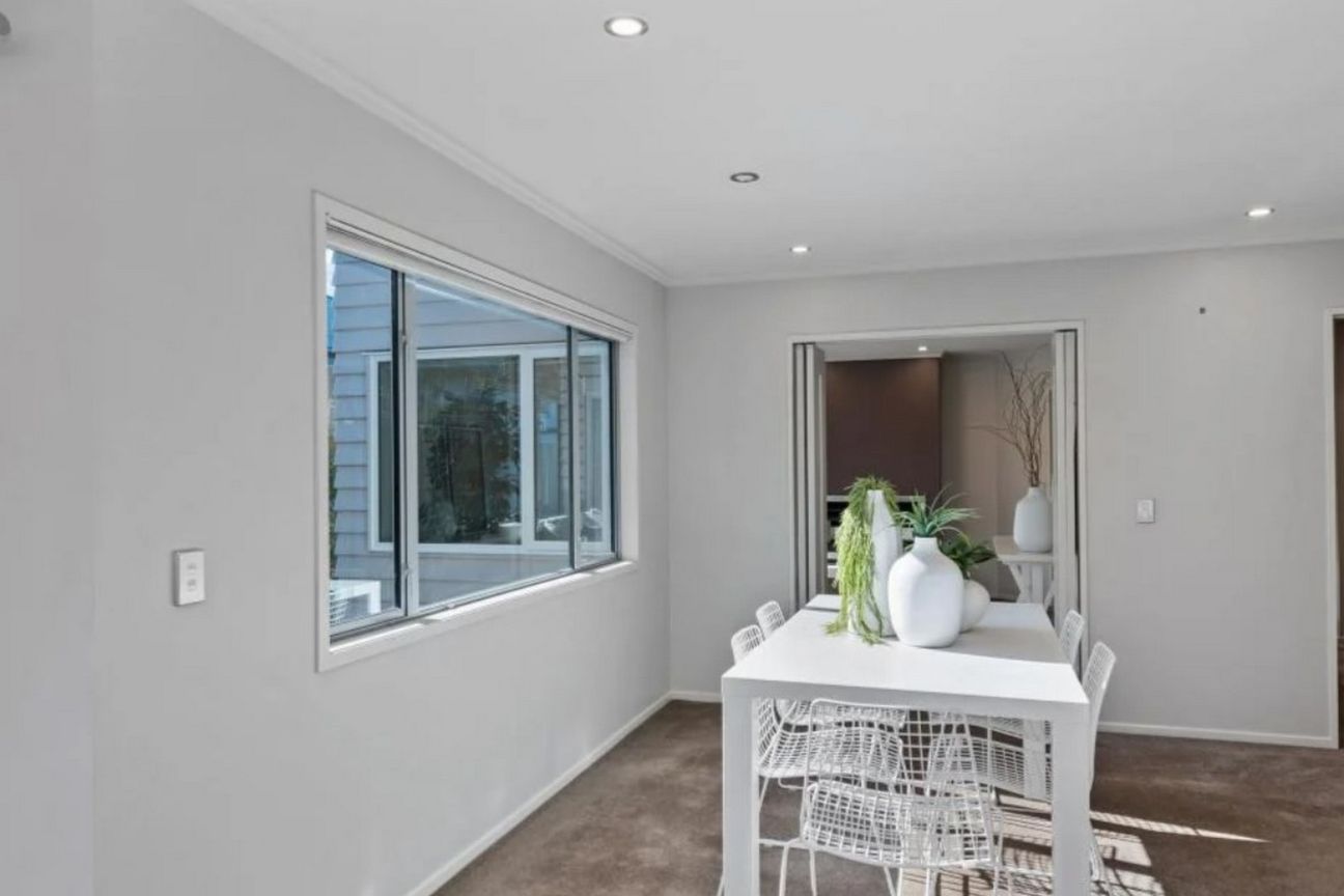 Contemporary Comfort on Sherborne Street - Altro