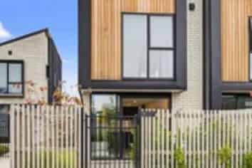 10/321 Lincoln Road, Addington