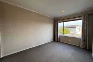 16 Flintridge Drive, Flat Bush