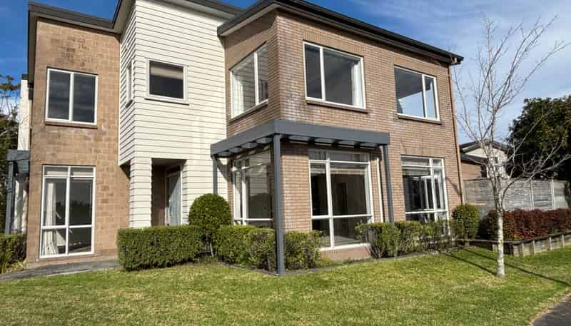 16 Flintridge Drive, Flat Bush