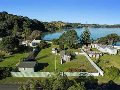 403 Ohiwa Harbour Road, Opotiki and Surrounds