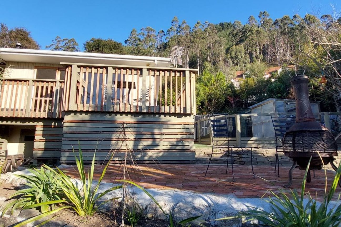 Charming 3-Bedroom Property - Vista 2