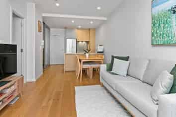 218/9 Madeira Lane, Grafton