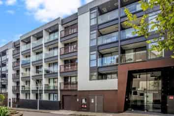 218/9 Madeira Lane, Grafton