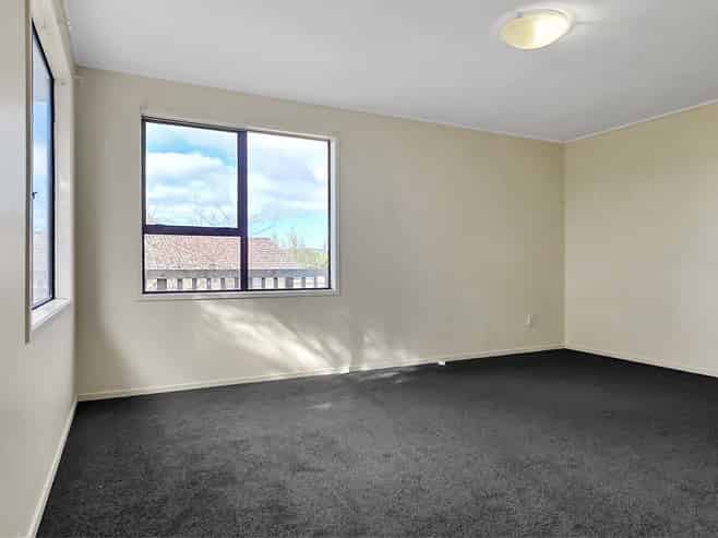 1/6  Dalmatia Place, Henderson