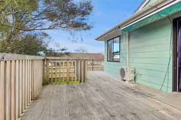 1/6  Dalmatia Place, Henderson