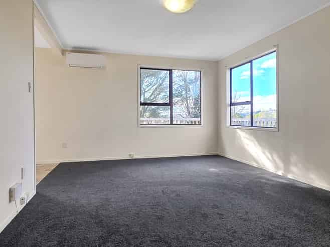 1/6  Dalmatia Place, Henderson