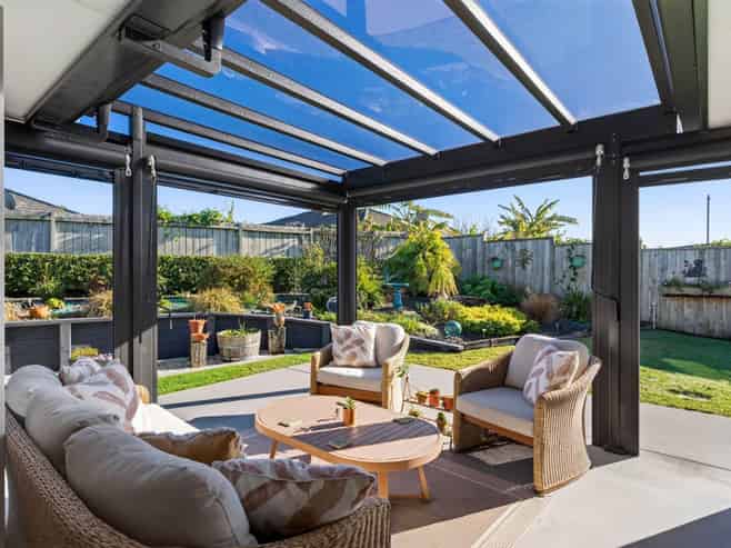 17 Olney Court, One Tree Point