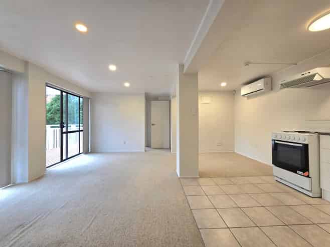 33a  Alidade Place, Massey