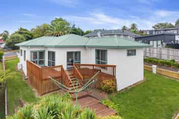 6 Longview Rise, Massey