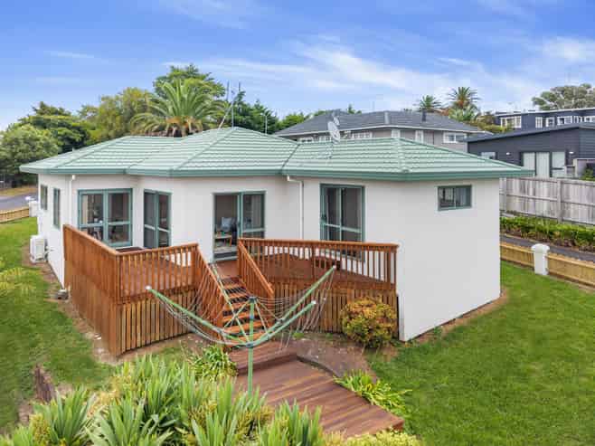 6 Longview Rise, Massey
