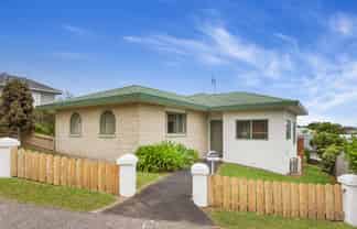 6 Longview Rise, Massey