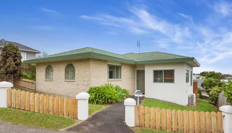 6 Longview Rise, Massey