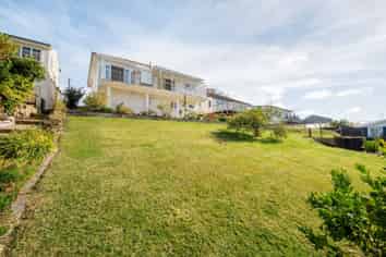 87 Pembroke Street, Hamilton Lake