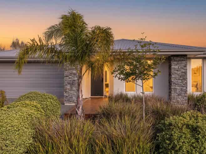 15 Fairmile Road, Richmond