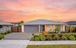 15 Fairmile Road, Richmond