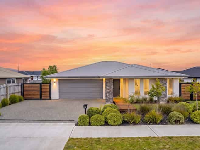 15 Fairmile Road, Richmond