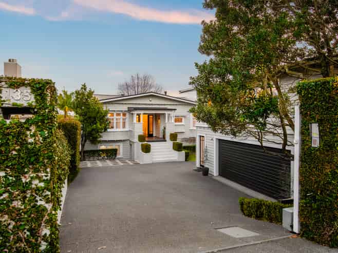 135 St Heliers Bay Rd, St Heliers