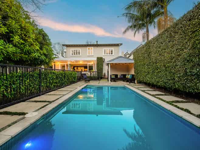135 St Heliers Bay Rd, St Heliers
