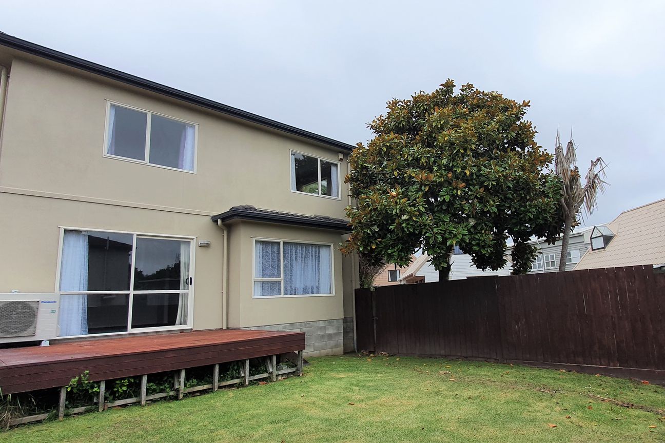 Spacious 4 Bedroom, 2.5 bathroom home - Widok 2