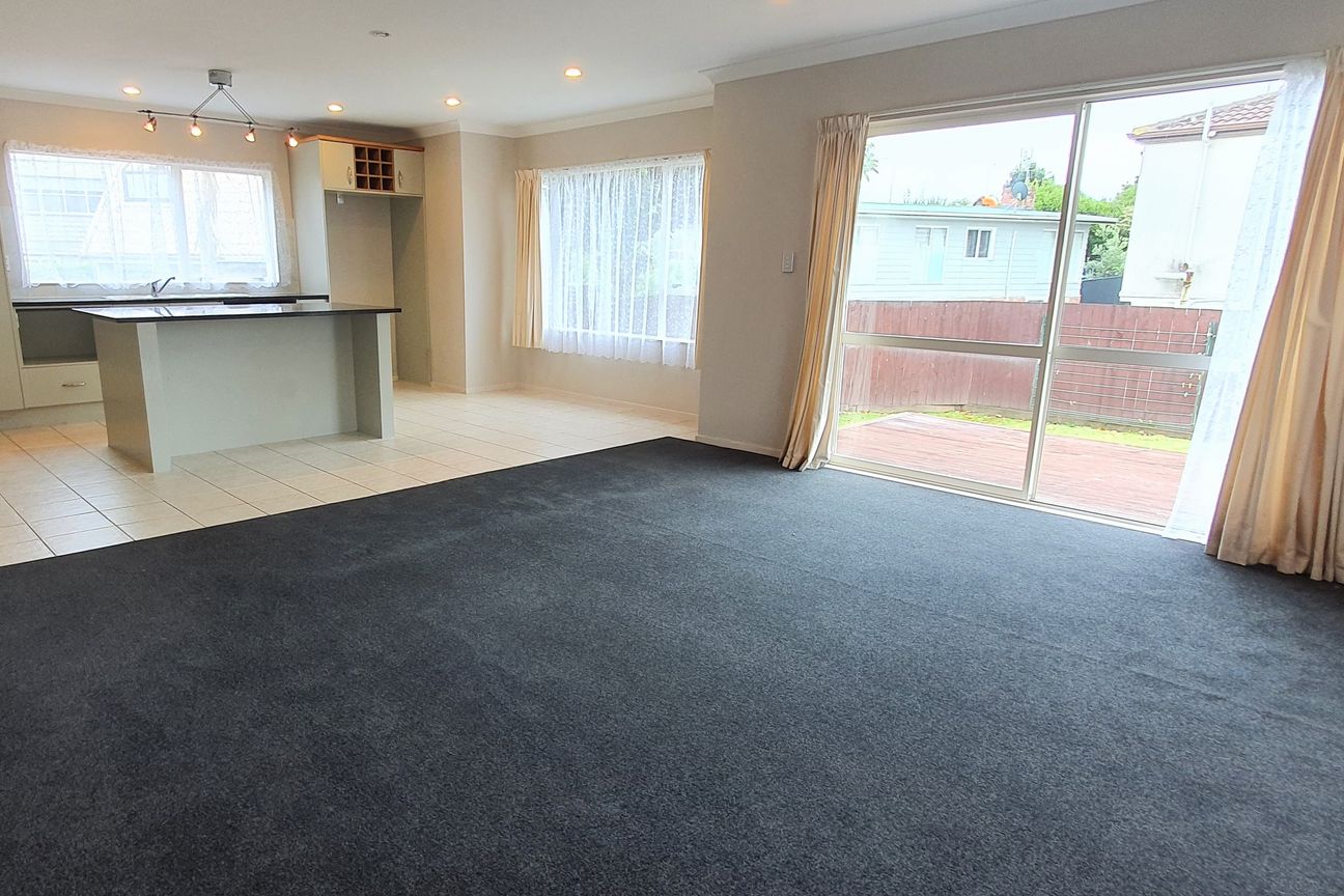 Spacious 4 Bedroom, 2.5 bathroom home - Widok 4