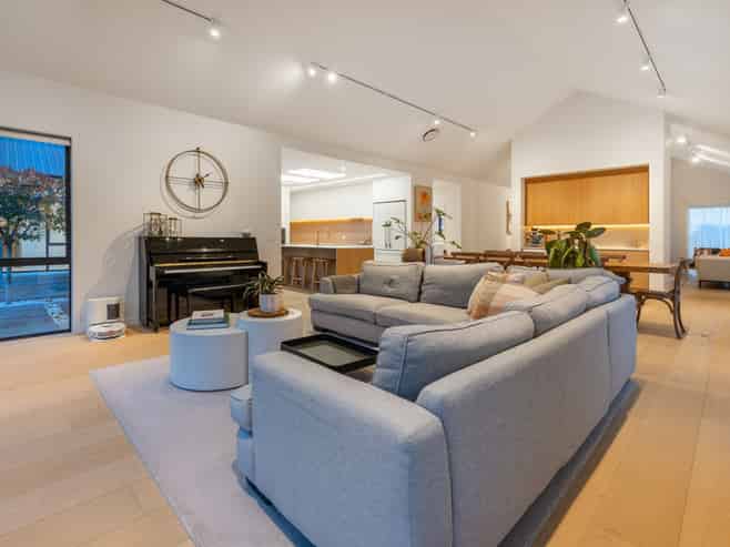 24 Phoenix Palms Grove, Levin
