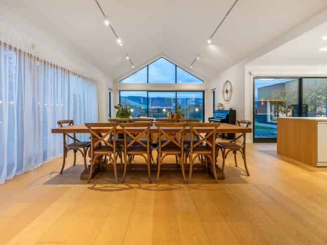 24 Phoenix Palms Grove, Levin