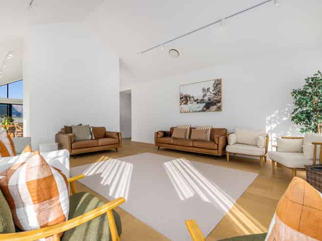 24 Phoenix palms Grove, Levin