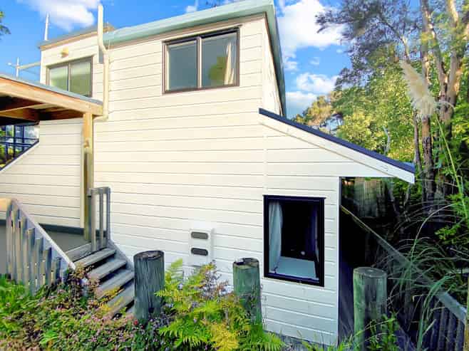 57A James Evans Drive, Northcote