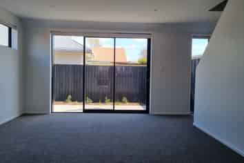 2/11 Halliwell Avenue, Papanui